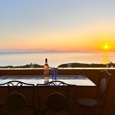 Appartamento Con Vista Mare A Terramala Terra Mala Dış mekan fotoğraf